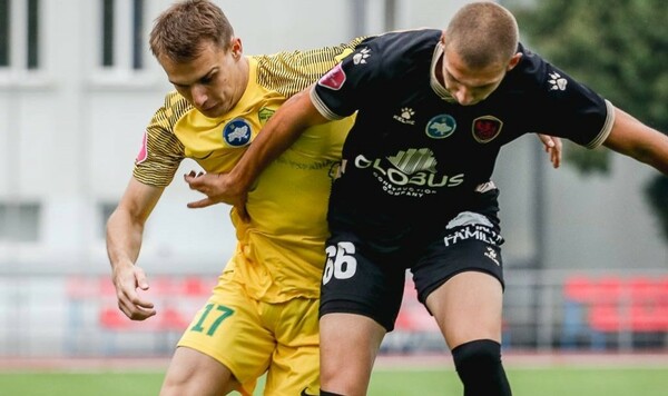 Стартовал новый тур Первой лиги. Неожиданное поражение одного из лидеров Мариуполь, Левый, Первой, Берег, Феникс