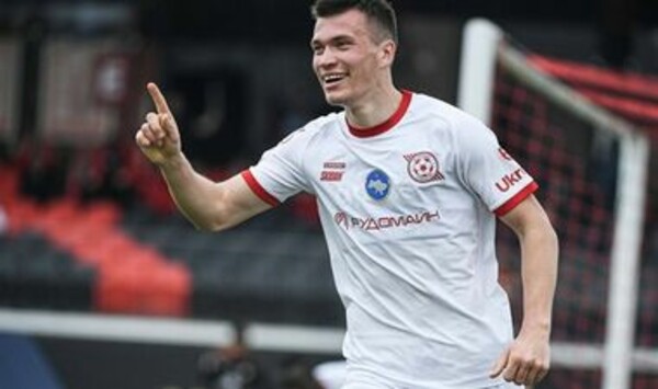 Егор, Твердохлеб, Польши