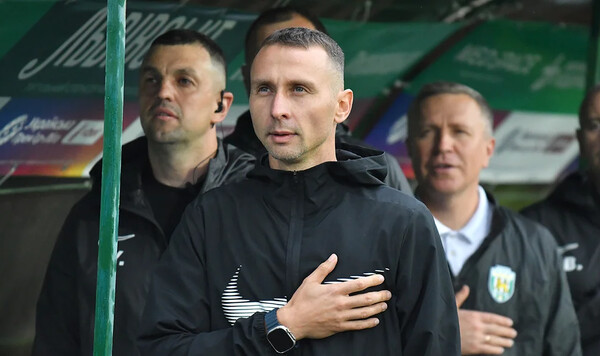 Шахтером, Карпат, Команда, Есть