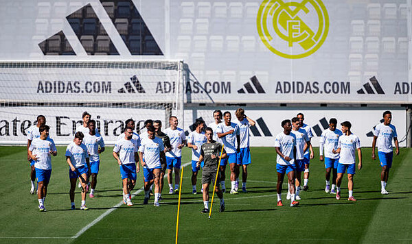 Терпение лопнуло. Реал отправит официальную жалобу в УЕФА из-за Барселоны Реал, Барселоне, Juego, Мадриде