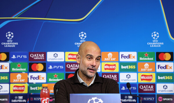 Манчестер, Сити, Наполи, Лиги, Холанд