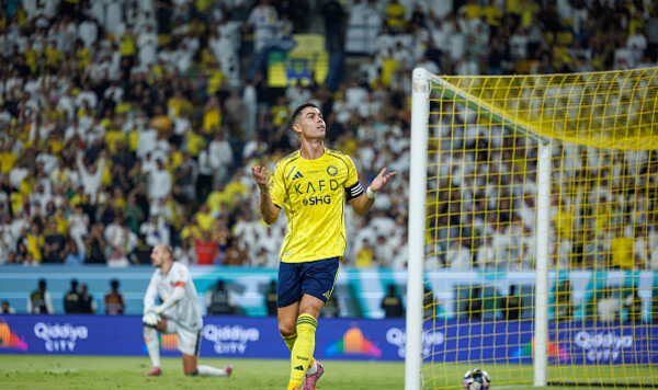 Дубли Роналду и Феликса. Аль-Наср уничтожил соперников, отгрузив пять мячей Рияд, Наср, Саудовской