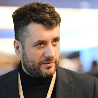 Каманцев, Людям