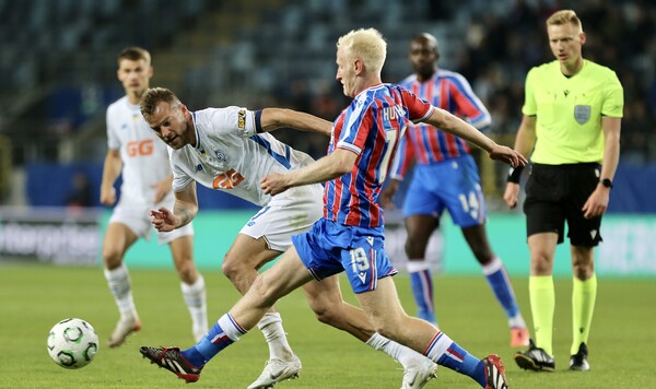 Динамо, Лиги, Кристал, Муньос, Пэлас