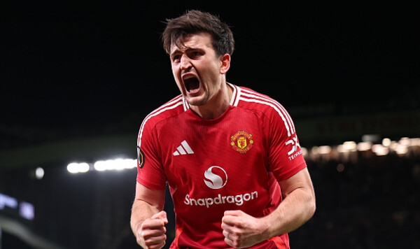 Магуайр, Наср, Англии, Манчестер