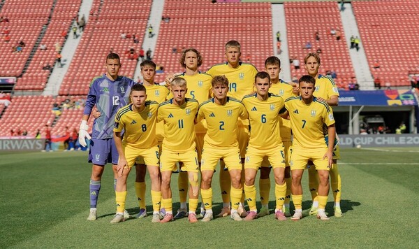 Дулуб назвал игрока, который мог бы помочь сборной Украины против Испании Украины, Пищур, Артема, Степанова, Дулуб