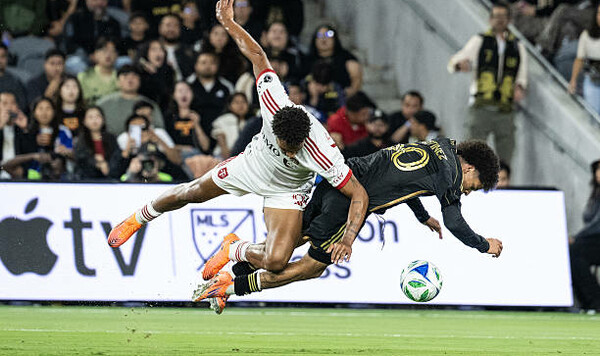 Анджелес, Торонто, Эбобиссе, Мартинес, Амайя