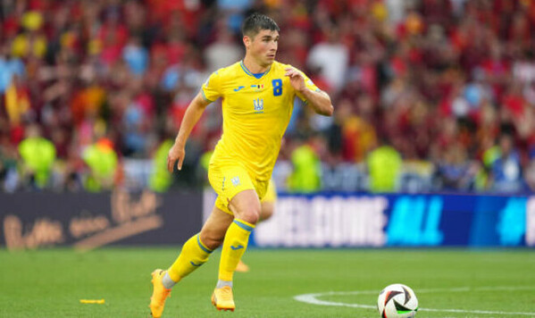 Украины, Руслан, Малиновский, Артем, Лиги