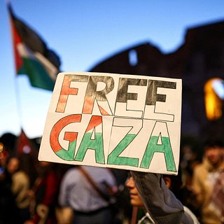 Болельщики устроили протест против Израиля во время футбольного матча Израиля, Палестины, Норвегии