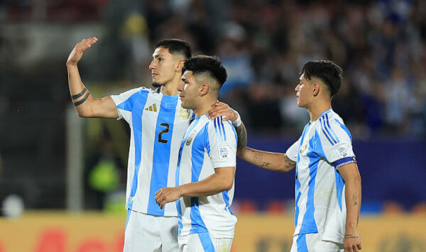 Аргентини, Сільветті, Каррісо, Сантьяго, Мексику