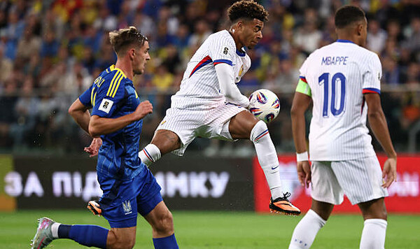 Великолепные новости. К тренировкам сборной Украины присоединился легионер Украины, Азербайджан, Исландии, Ярмолюк, Егор