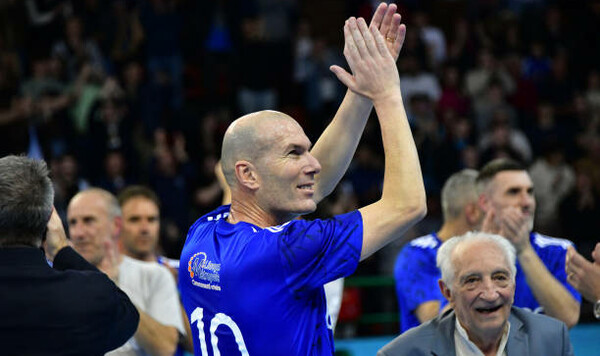 Не Барселона и не Реал. Зидан назвал лучшую команду в истории футбола Суперкубка, Реал, Сакки, Милан, Зидан