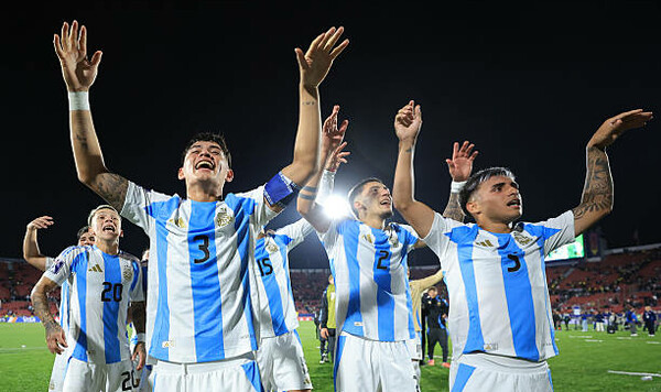 Сантьяго, Матео, Сільветті, Аргентини, Колумбію