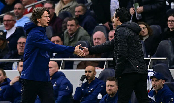 Эмери, Франк, Вилла, Астон