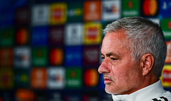 Жозе МОУРИНЬО: «Я даже сказал об этом игрокам Бенфики» Бенфики, Ньюкасл, Моуриньо, Парк