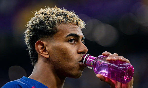 Игроки Барсы недовольны поведением суперзвезды команды после игры с Реалом Барсы, Ямаля, Класико, Ламин