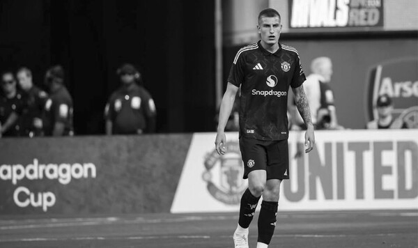 ФОТО. У футболиста МЮ отец покончил жизнь самоубийством Юнайтед, Беннетт, Мактоминей, News