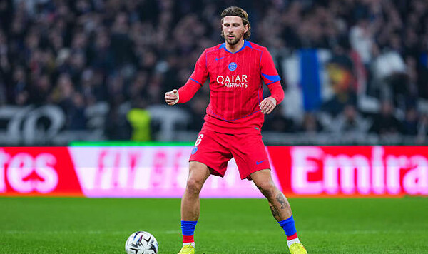 Забарный, Ильи, Риоло, Foot