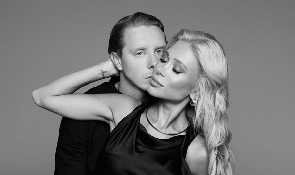 Анастасия, Украины, Денисом, Поповым