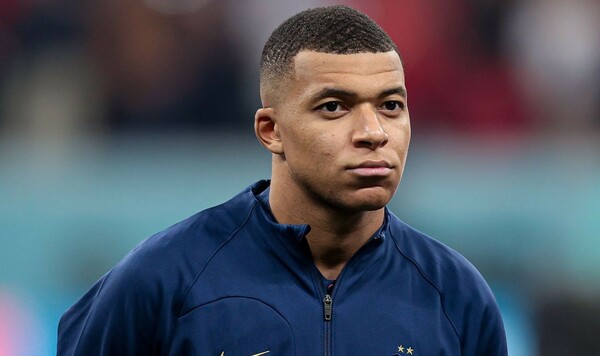 МБАППЕ: «Это большая трагедия. Невозможно не испытывать сочувствие, грусть» Дени, Мбаппе, Франции, Париже