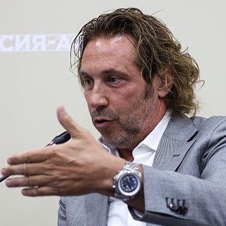 Мостовой предложил Карпину найти третью команду России, Динамо, Карпину, Чили, Сочи