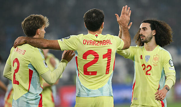Испания может продолжить свою феноменальную домашнюю серию в отборах к ЧМ Испании, Англию, Францию, Роха