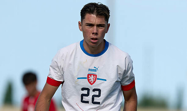 Буффон, Чехию, Европы, Серии