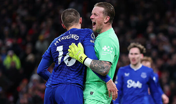 Кто герой матча? Известна оценка Миколенко за победный матч против МЮ Эвертон, Манчестер, Миколенко, Юнайтед