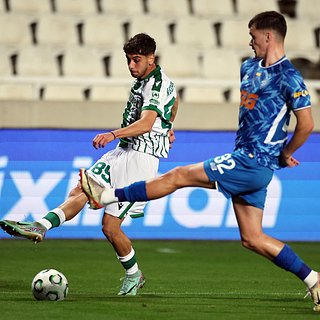 Болельщики кипрского клуба вывесили флаги СССР на матче с киевским «Динамо» Динамо, Омония, Лиги, России