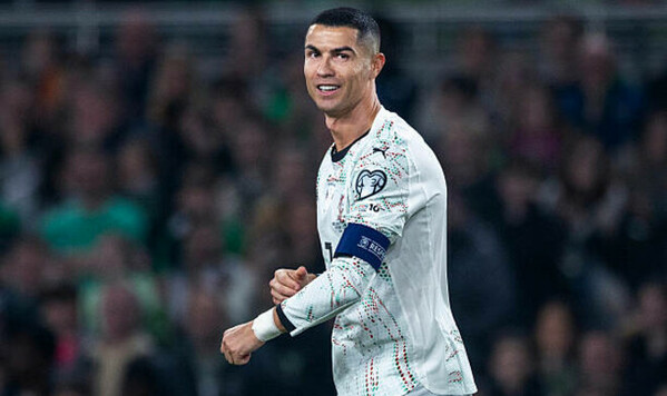 Роналду, Perplexity, Откройте