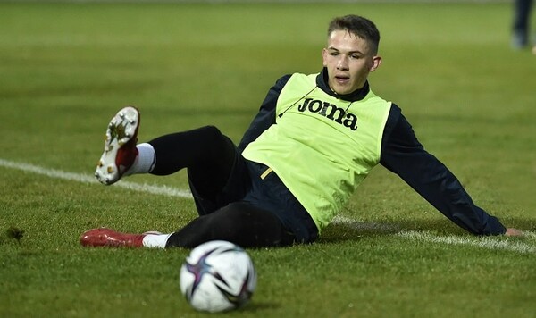 Известный украинский нападающий отказался возвращаться в Украину Полесье, Сикан, Украины, Эдуардом, Сарапием