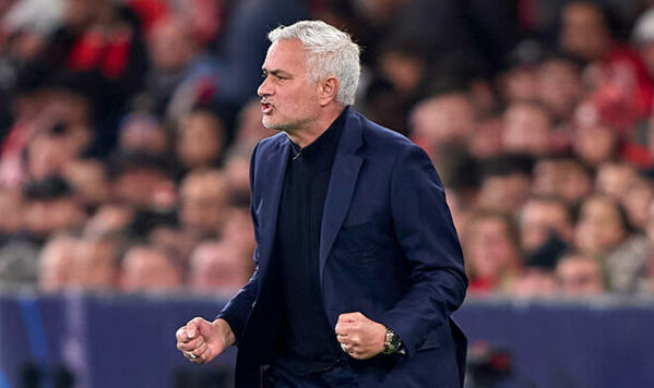 Бенфика, Моуриньо, Кошта, Если