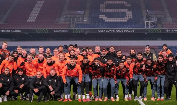 Шахтер, Украины, Премьер