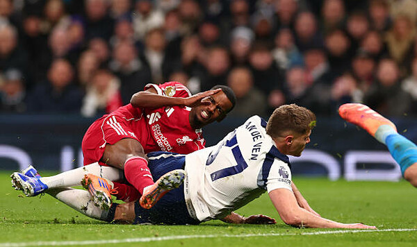 Швеции, Украины, Исак, Премьер, Исаака