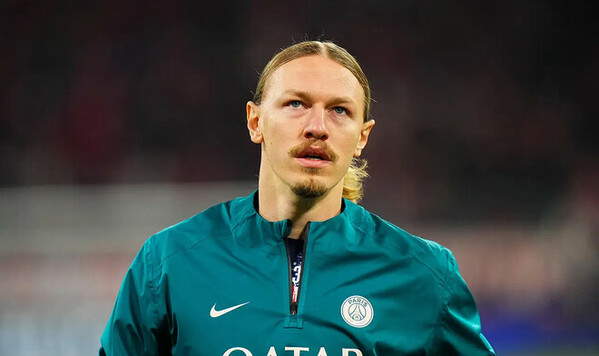 Сафонов, Лиги, Ренном, Метцем