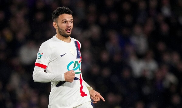 Ливерпуль, Исака, Жермен