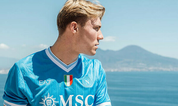 Хойлунд, Криштиану, Роналду, Насра