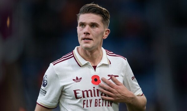 Каррагер назвал игрока Арсенала, превосходящего Дьекереша в нападении Арсенал, Жезус, Дьекереша, Астон