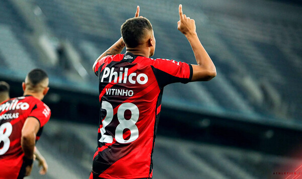 Интернасьонал, Витиньо, Динамо, Ляонин