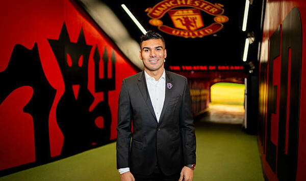 ОФИЦИАЛЬНО. Манчестер Юнайтед прощается с опытным хавбеком Юнайтед, Каземиро, Манчестер, Реала