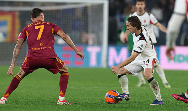 Милан держит рекорд топ-5 лиг по количеству матчей без поражений в сезоне Милан, Серии