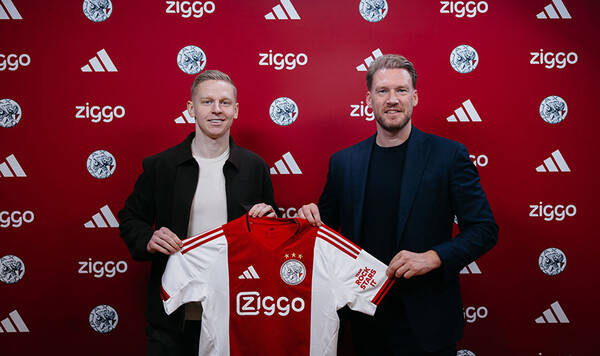 Зинченко, Аякс, Нидерланды, Форест, Ноттингем