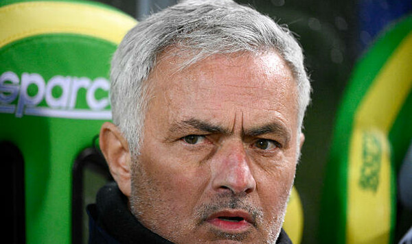 Жозе МОУРИНЬО: «В ЛЧ могли выпасть две команды. Бенфика получила королей» Моуриньо, Реал, Бенфике, Королей, Лиге