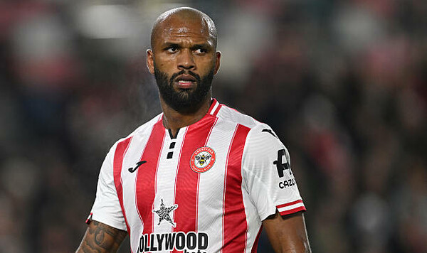 Игор, Тиаго, Англии