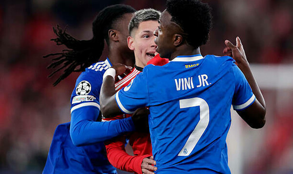 После игры сотрудники Бенфики пытались ворваться в раздевалку Реала Бенфики, Винисиус, Реала, Моуриньо