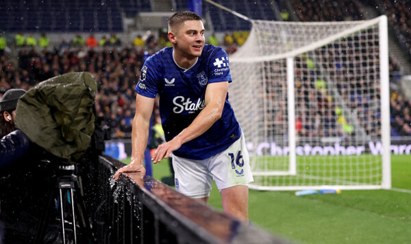 Эвертон, Ньюкасл, Миколенко