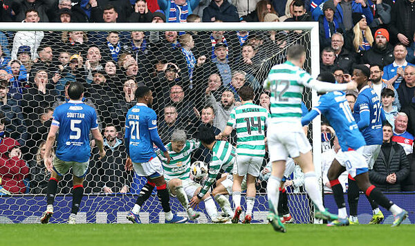 С голом через себя. Рейнджерс и Селтик выдали топовый матч в чемпионате Селтик, Шотландии, Рейджерс, Шермити