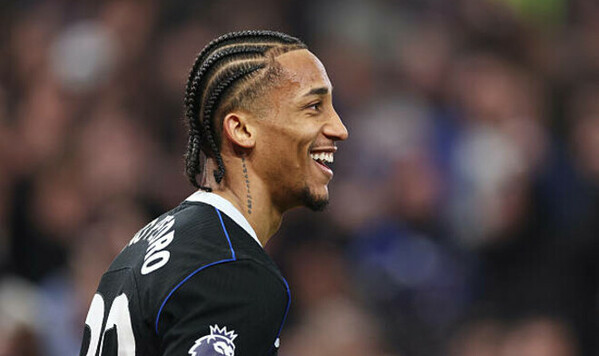 Челси, Астон, Виллы, Премьер, Жоао