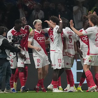 Сафонову, Монако, Энрике, Баркола, Брэдли