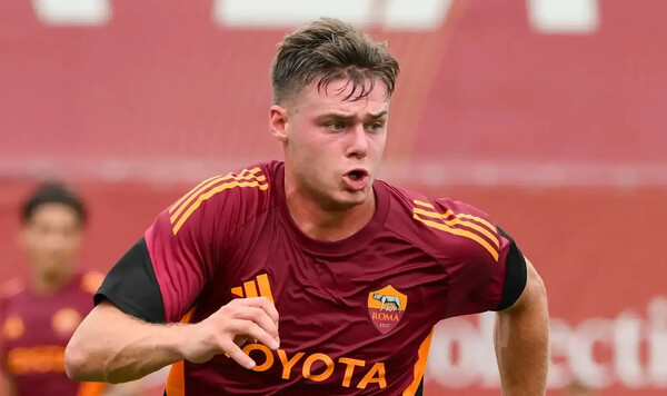 Довбик услышал неожиданные новости. История нападающего в Роме завершена Фергюсон, Роме, Брайтон, Скира, Эван